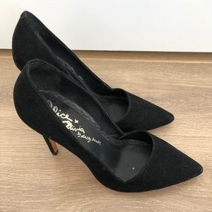 Alice + Olivia Dina Suede black pumps